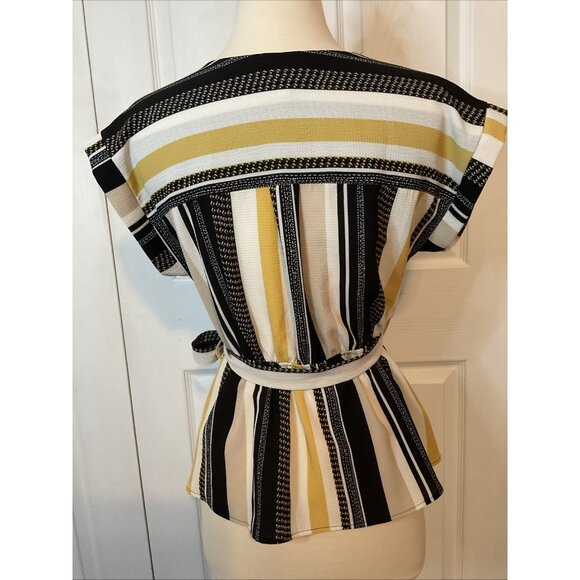 Monteau Los Angeles Black Yellow White Top Blouse Size Medium - Picture 4 of 4